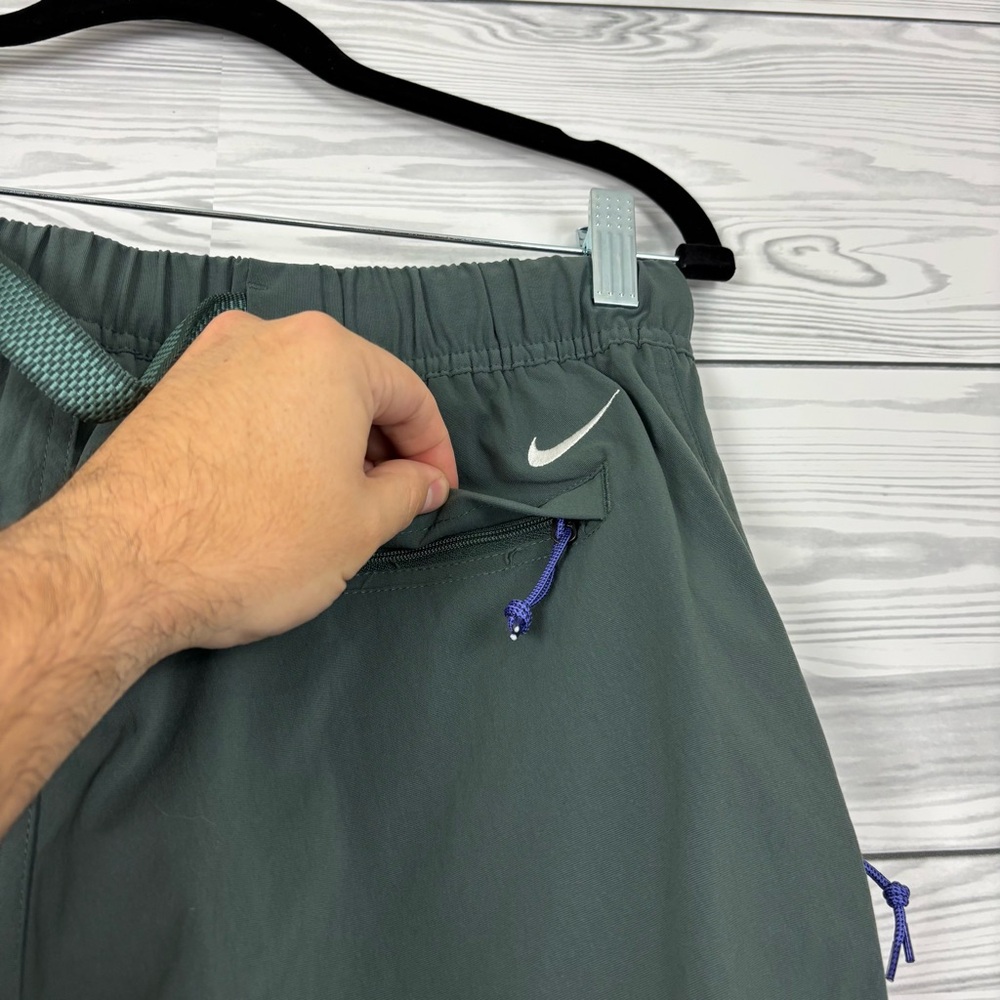 NWT NIKE ACG HIKE PANTS ALL CONDITIONS GEAR GREEN WATER REPELLANT UV SIZE SMALL - Picture 6 of 15